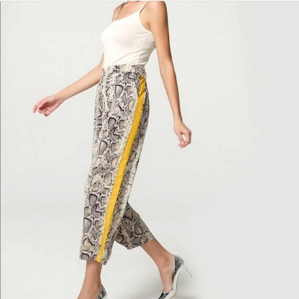 Zara Basic Snakeskin Print Pants